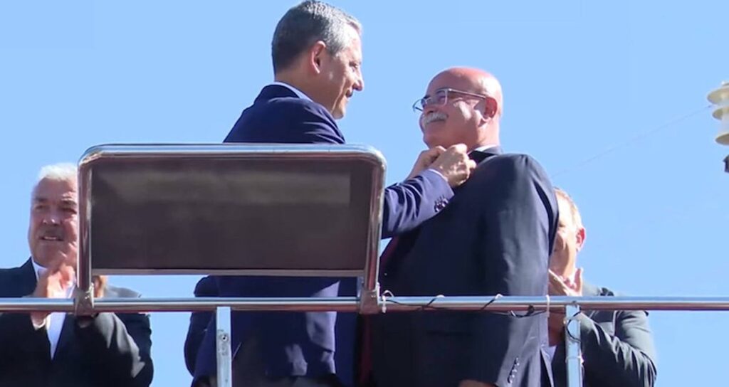 chp lideri ozel duyurdu memleket partili belediye chpye gecti tvSvL5y6