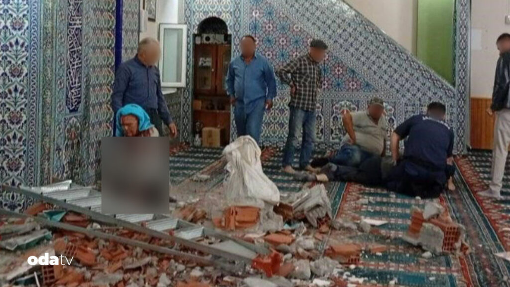 Deprem sonrası cami incelemesi can aldı