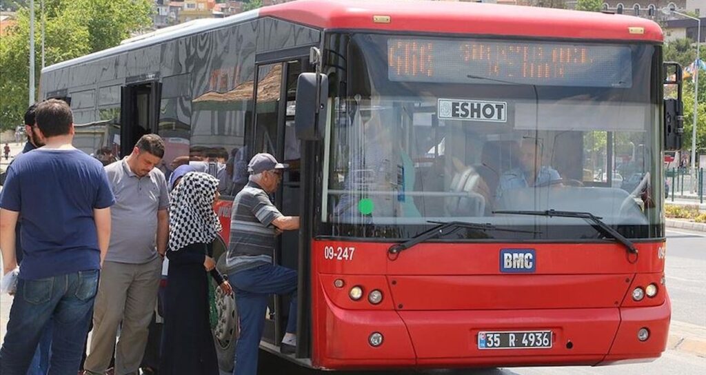 İzmir’de toplu ulaşıma zam