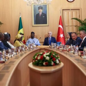 kurtulmus ve senegal basbakani gorustu WxquF5G4