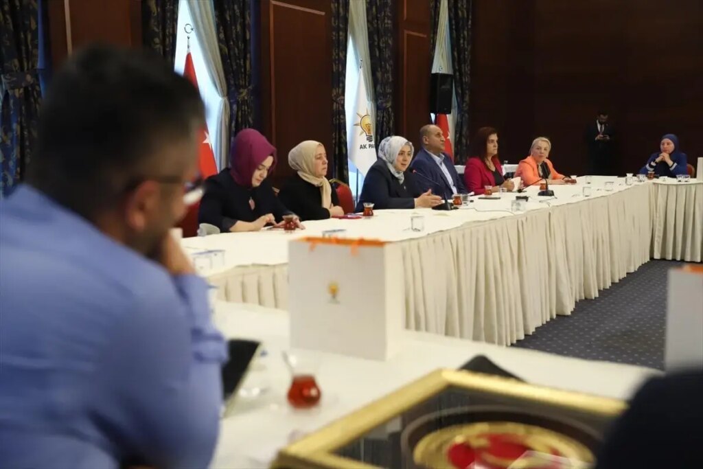 AK Parti Genel Merkez Kadın Kolları Başkanı Ercan, gazilerle bir araya geldi Açıklaması