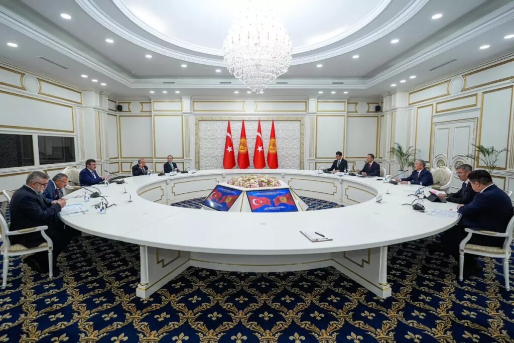 Cevdet Yılmaz Kırgızistan’da Toplandı