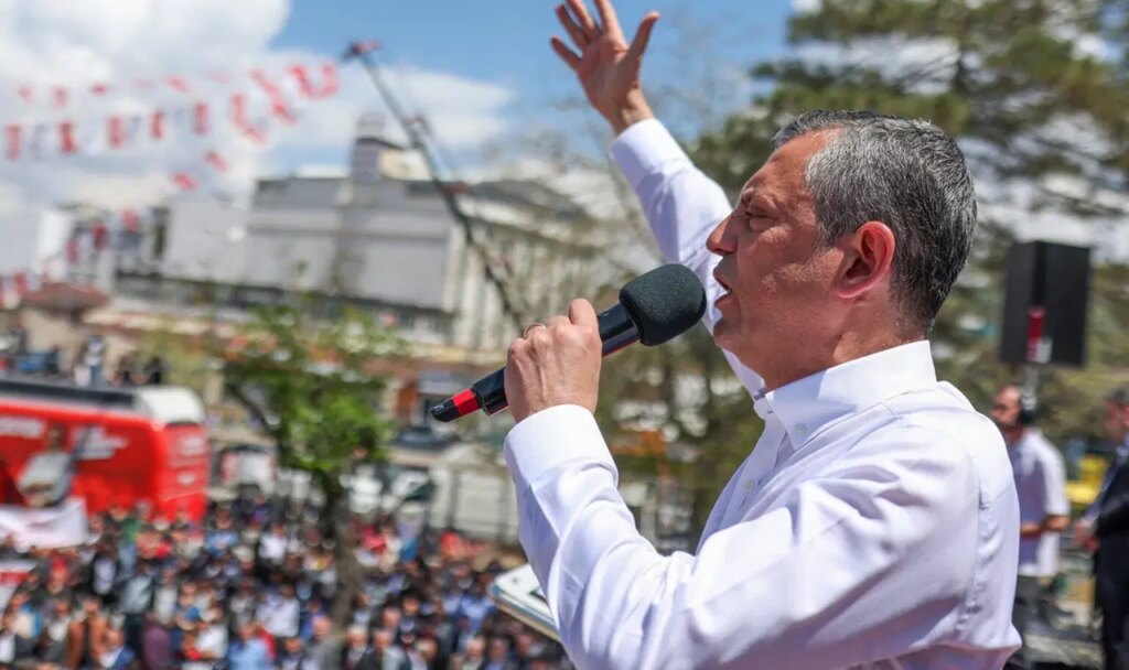 CHP’den Afyonkarahisar’da tarihi miting… Özgür Özel’den ‘Osman Gökçek’ tepkisi! ‘İkinci dalga’ iddiasına değindi: ‘Erdoğan’ı buradan uyarıyorum…’