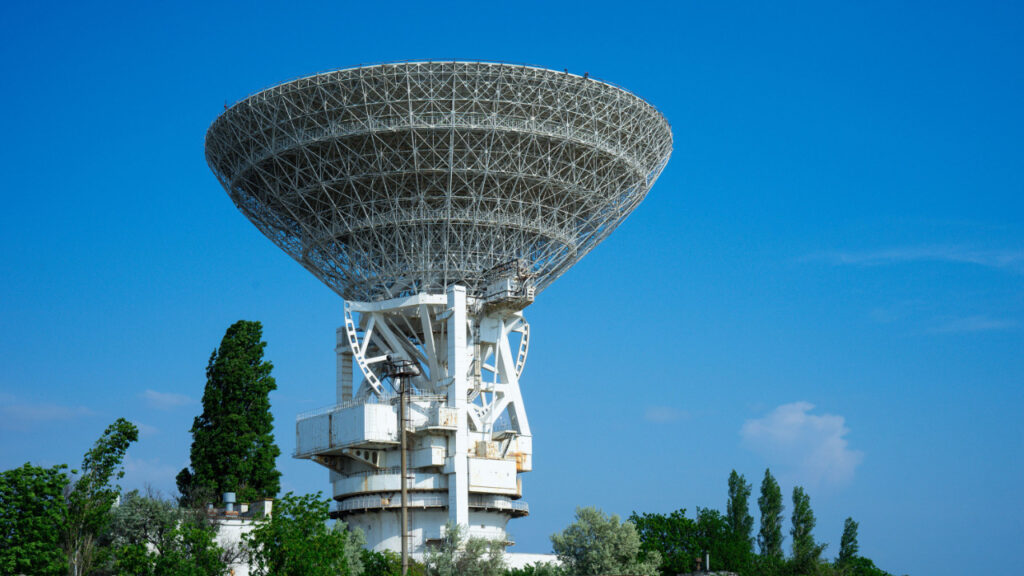 Uzaylılara mesaj gönderen dev teleskop da savaşın kurbanı oldu