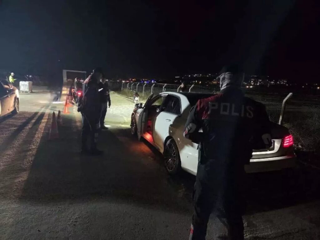 Adıyaman’da Konteyner Kentlerde Asayiş Uygulaması