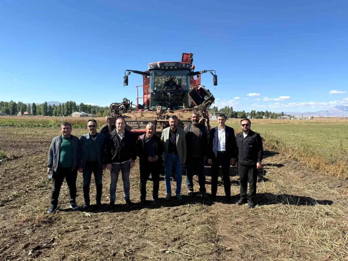 ak parti agri il baskani ilhami yildiz ureten kazanacak turkiye buyuyecek VKqiHgh3.jpg