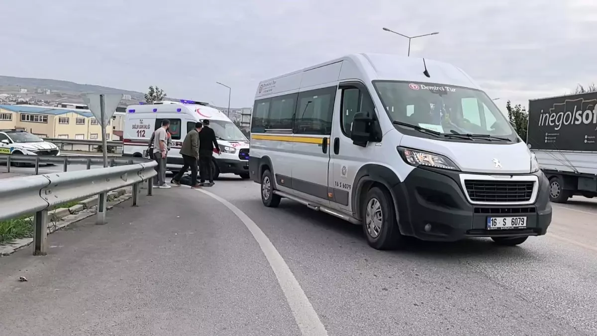 bursada minibus yaya carpti yasli adam agir yarali UPOb6gKg.jpg