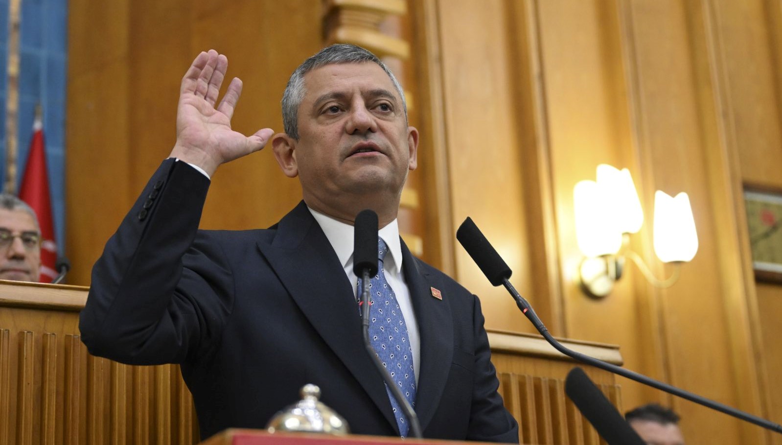 ozgur ozel yurt disinda turkiye partisiyiz BWMGA7jI.jpg