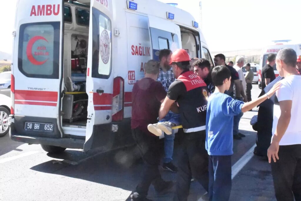 Sivas’ta Kaza: 10 Yaralı