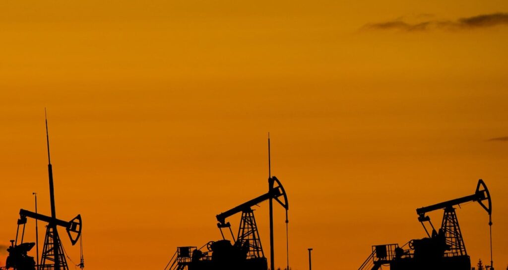 ABD’li banka açıkladı: Petrolde ilk 2 sene dengeleri alt üst edecek