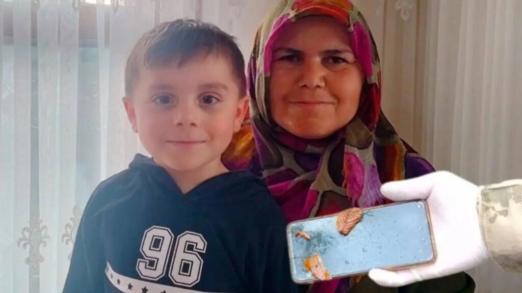 Anne-oğulun cansız bedenlerine ulaşılmıştı… Annenin cep telefonu da bulundu