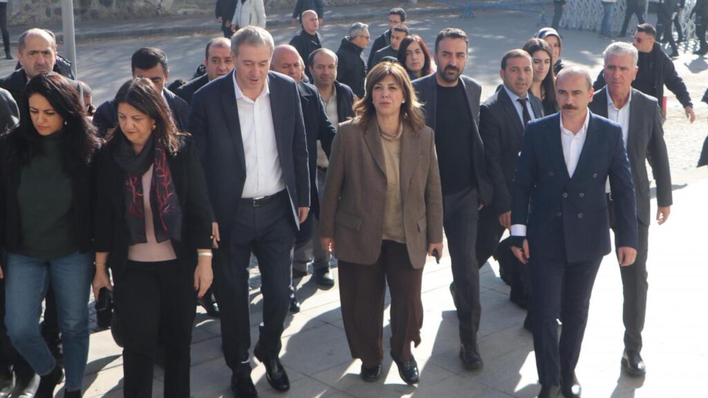 DEM Parti’den CHP’ye İmralı tepkisi: Tarih bu anı kaydedecek