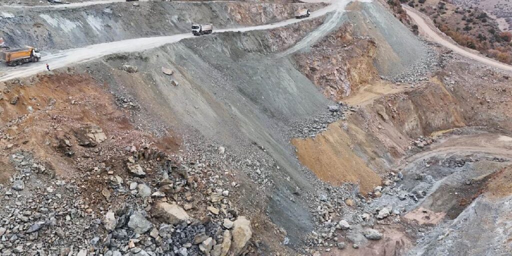 15 gündür toprak altında: Şantiye müdürü hala bulunamadı