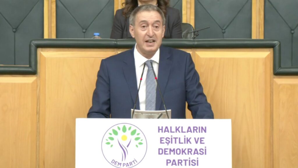 DEM’den Özgür Özel’e: Cellat konusunu açarsak borçlu çıkarsınız