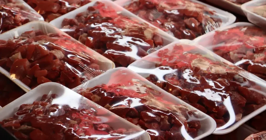 İzmit’te ‘halk et’ yüzleri güldürürken, ‘askıda et’ desteği sürüyor