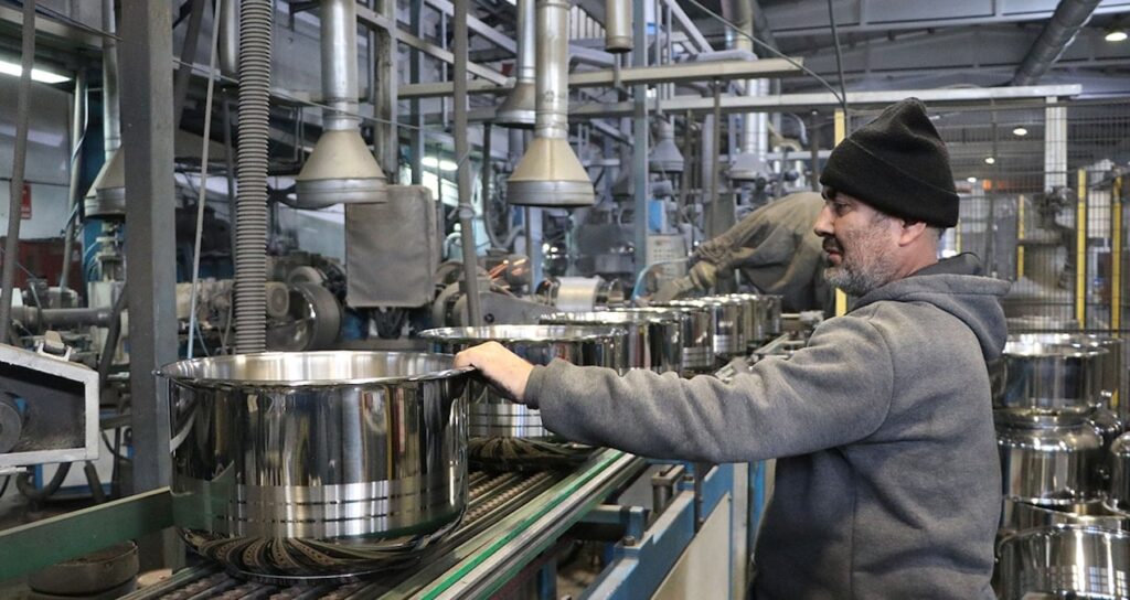 Ücret asgari açlık azami