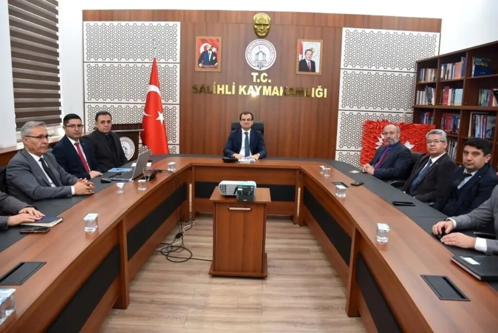 Salihli’de Yatırım İzleme Toplantısı