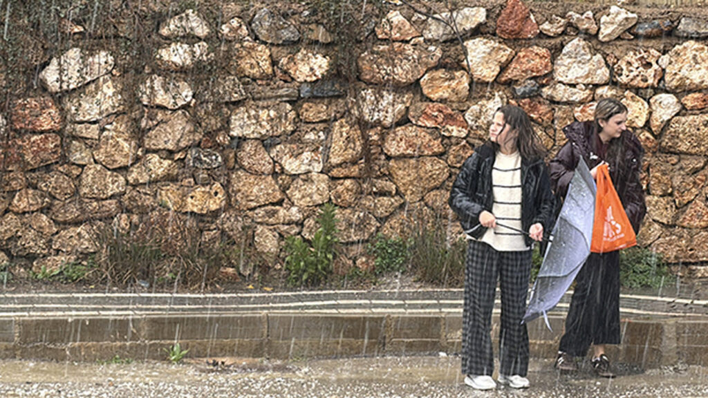 Bu iki il kritik uyarı geçti! Yarın öğlene kadar devam edecek